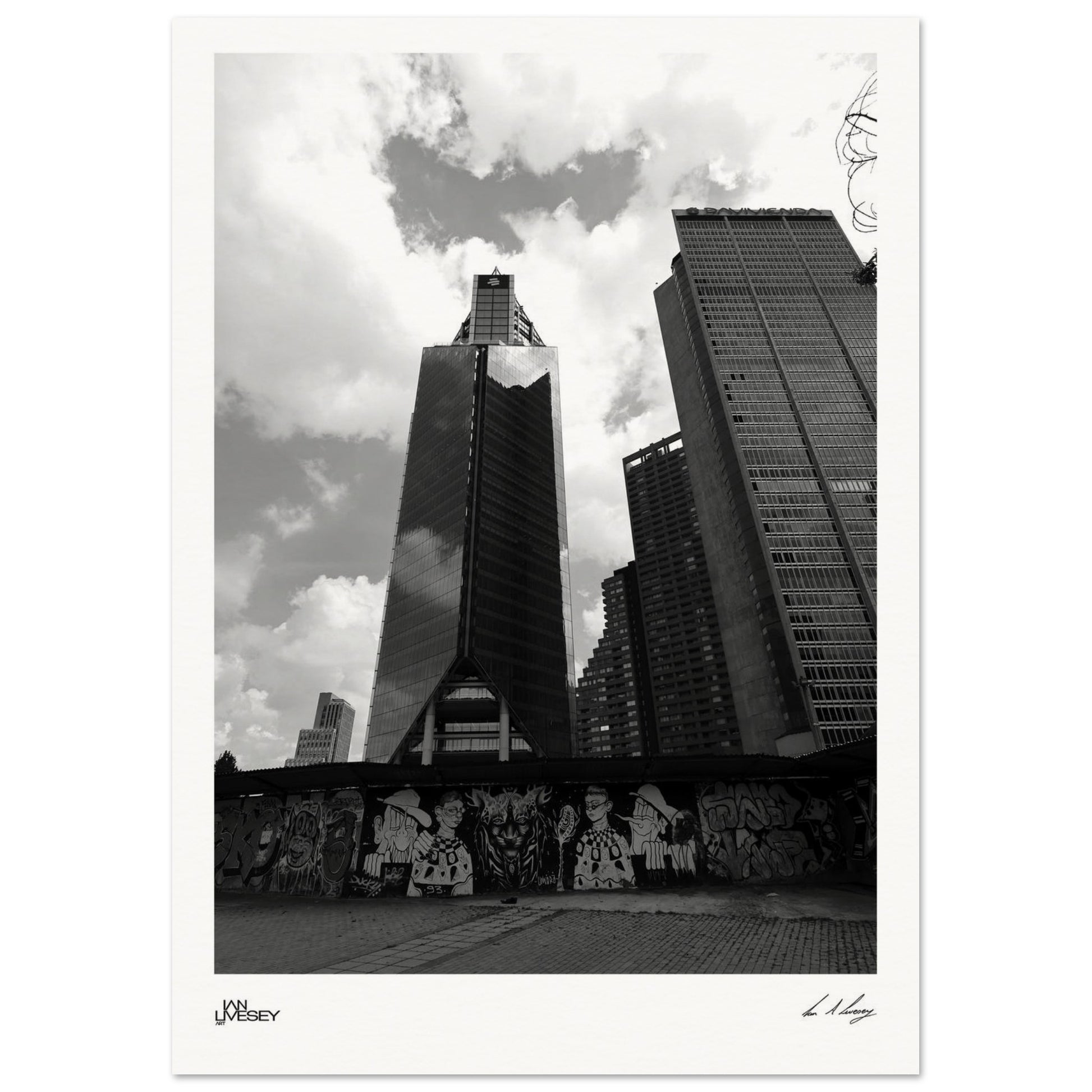 052299f0-9cb5-4dbb-b4e7-1797f05d5144