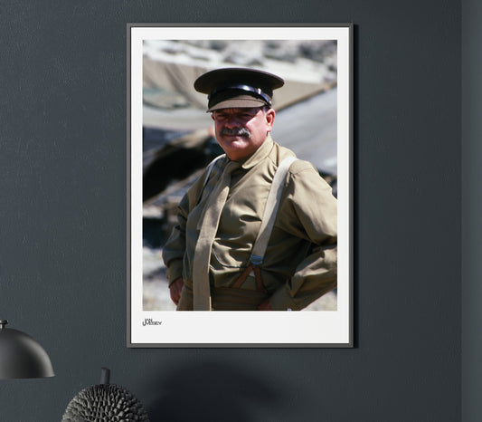 David Jason - Hands on Hips - Limited Edition Prints