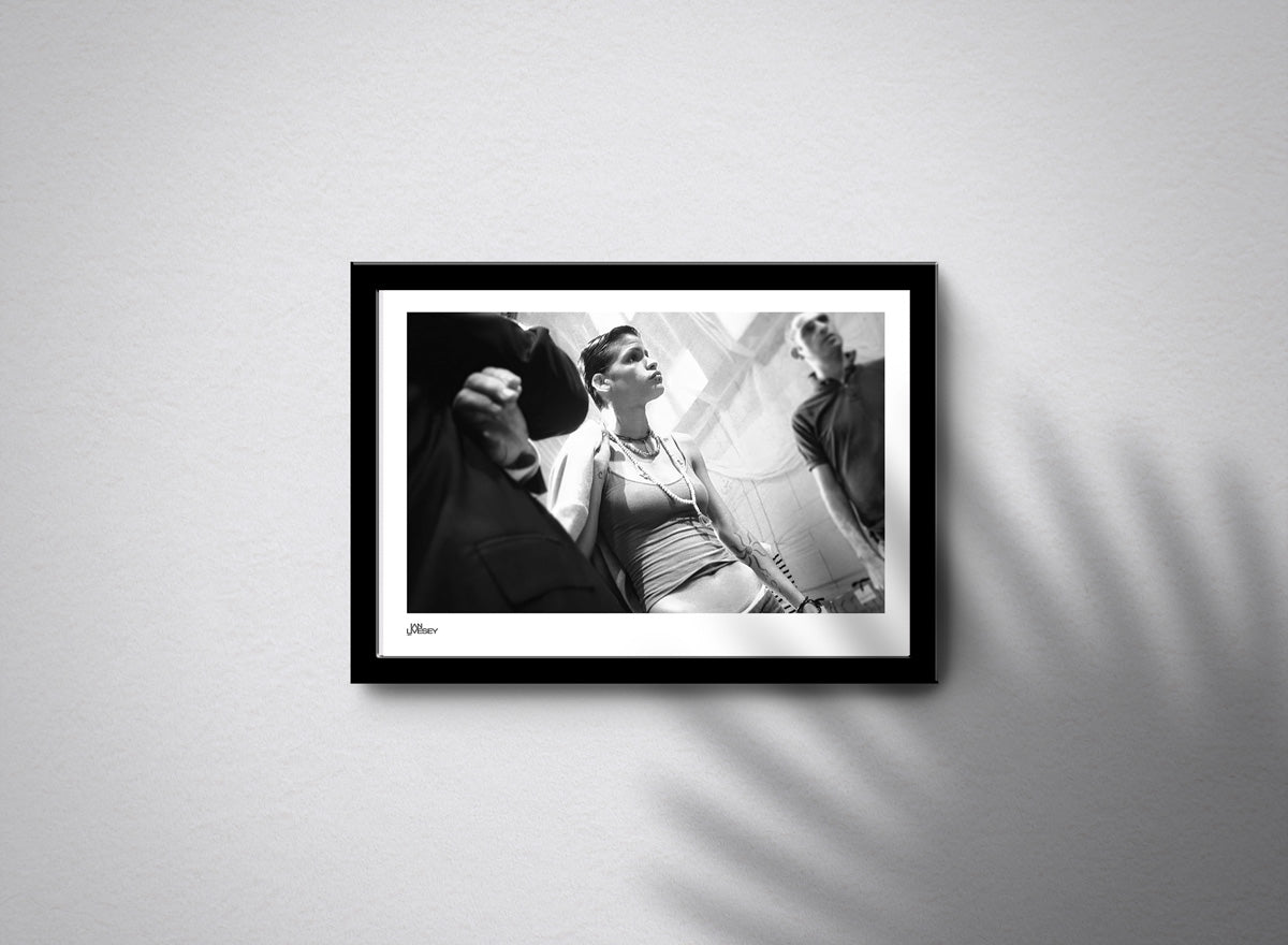 Omahyra Mota - Walking Past - Limited Edition Prints